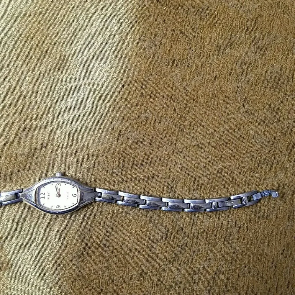 RELIC FOLIO BRACELET WATCH - Picture 7 of 12